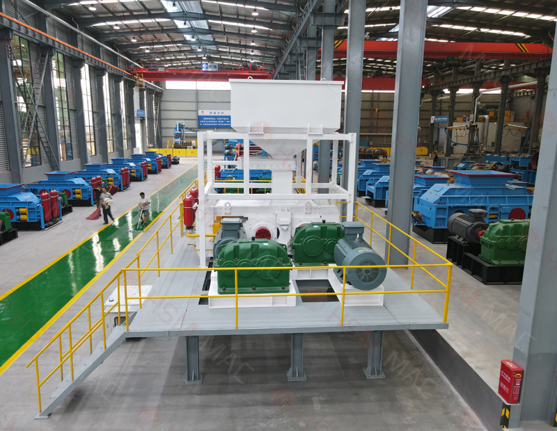 選礦廠用高壓輥磨機(jī)