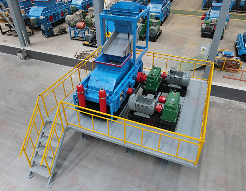 鹽塊對輥破碎機(jī)